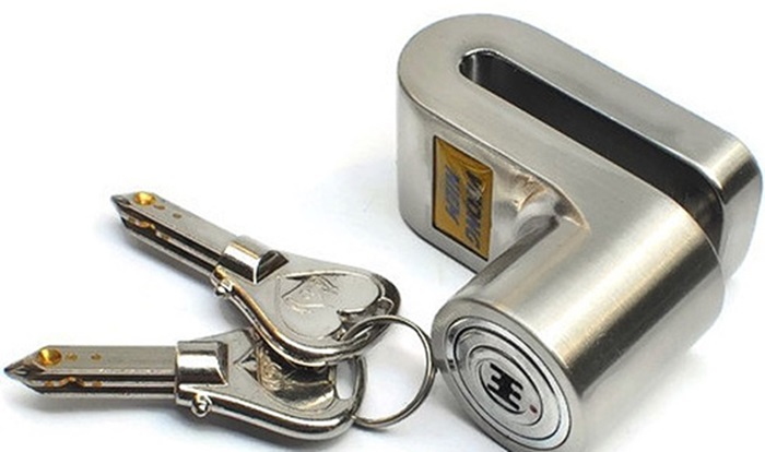 khoa dia xe may co coi bao dong